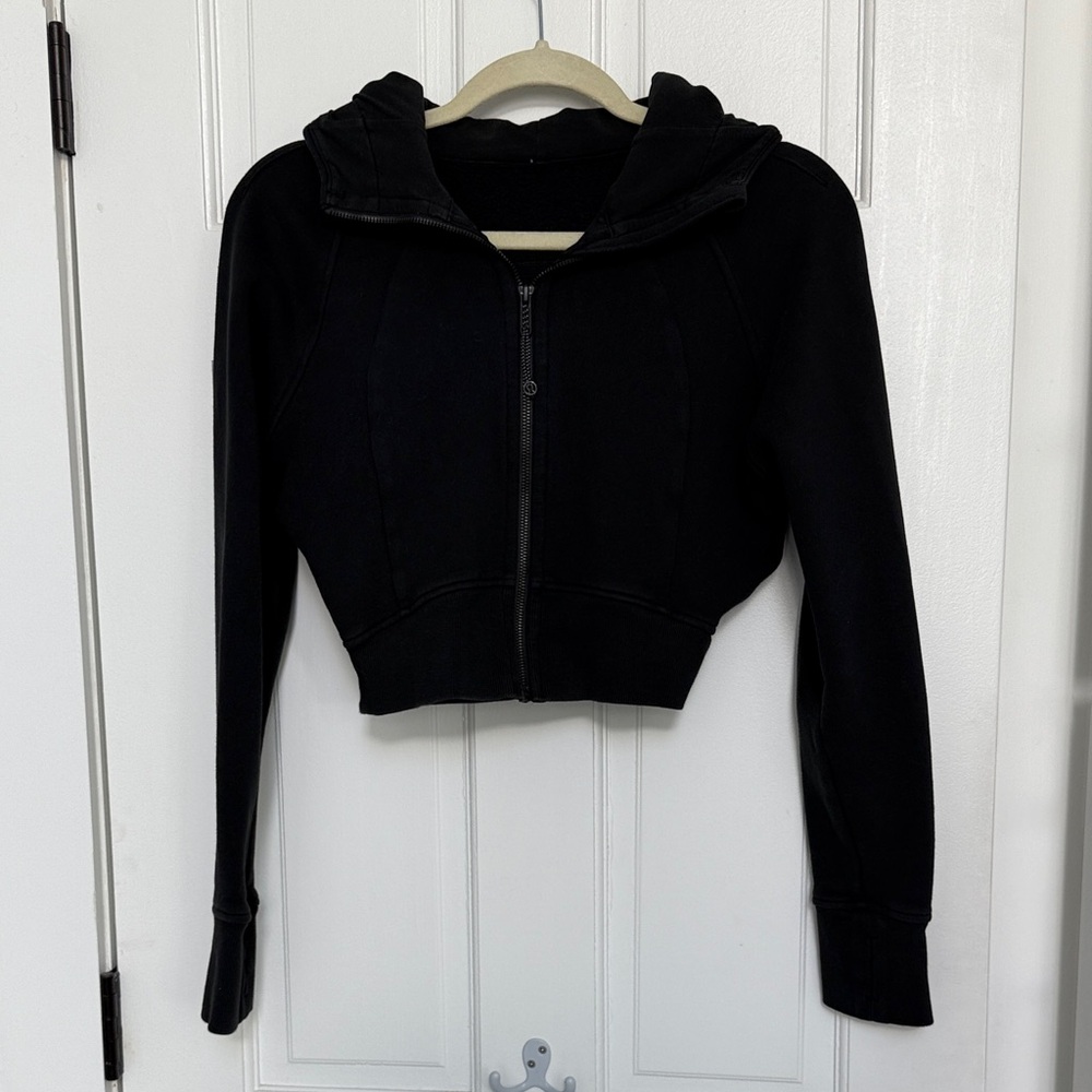Lululemon Black Cropped Hoodie